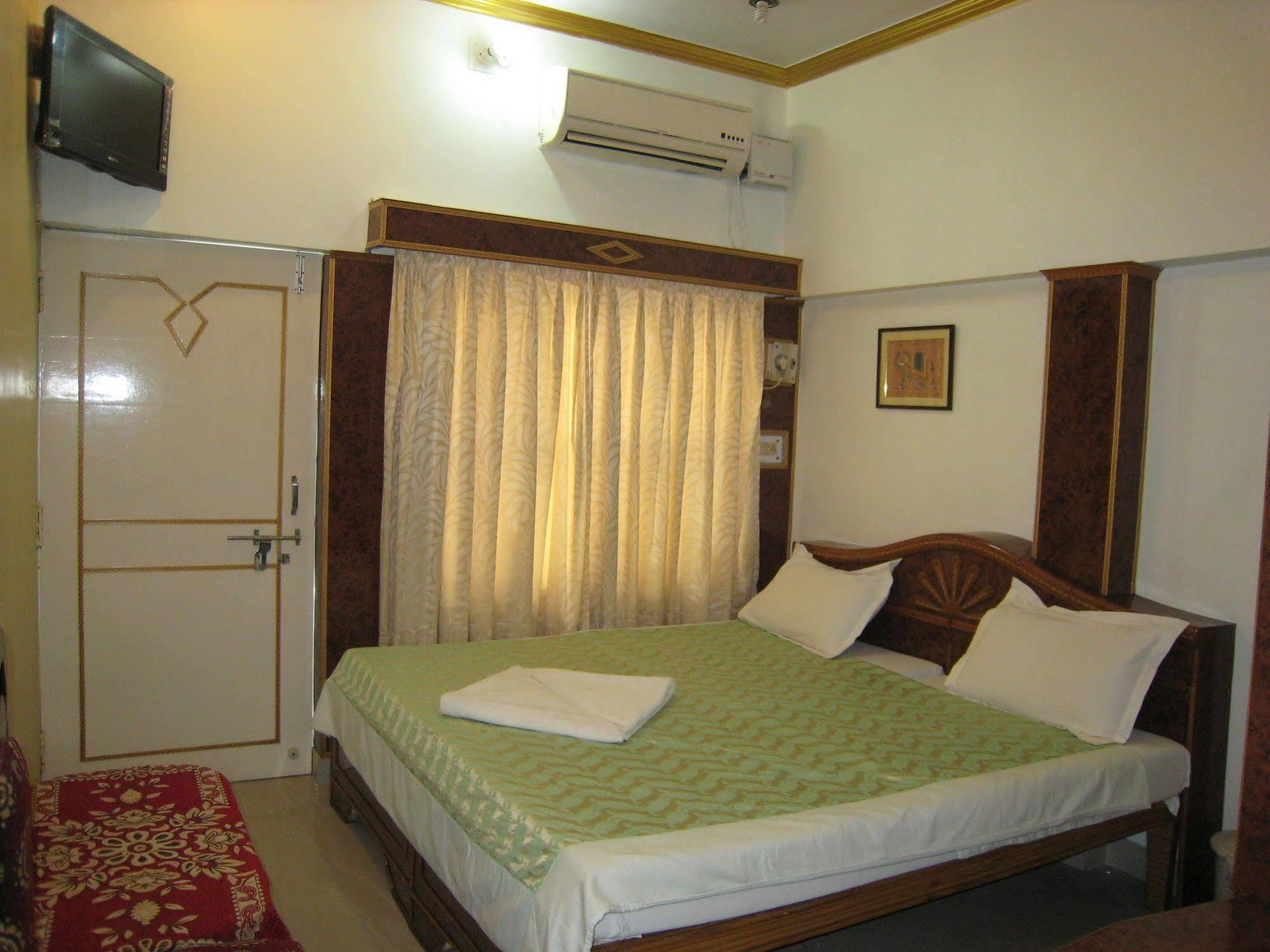 Kedareswar B&B Varanasi Exterior foto